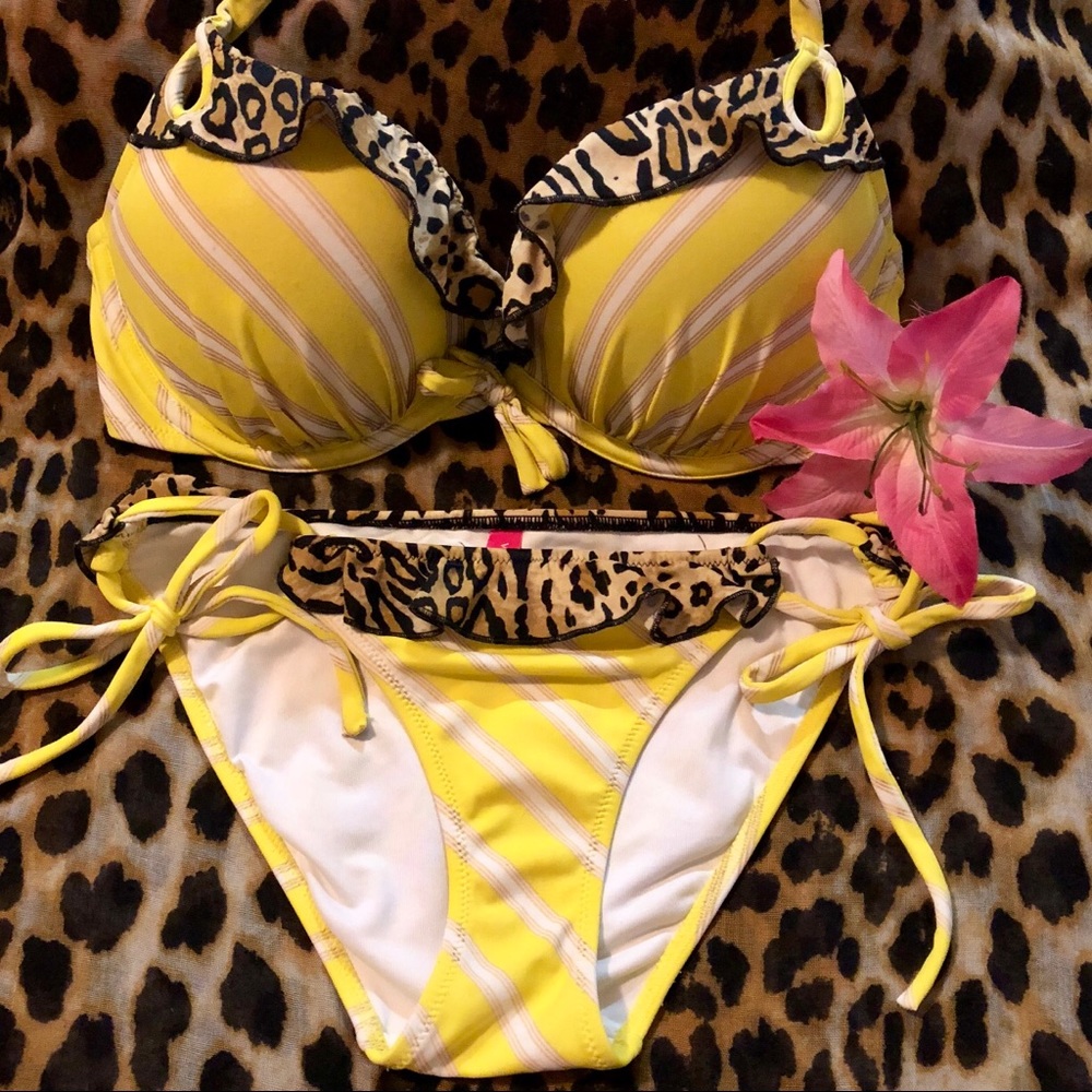 Victoria’s Secret Swimsuit Push-up Bikini